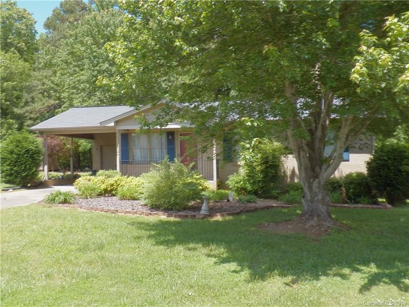2968 Wesley Ln, Lincolnton, NC 28092