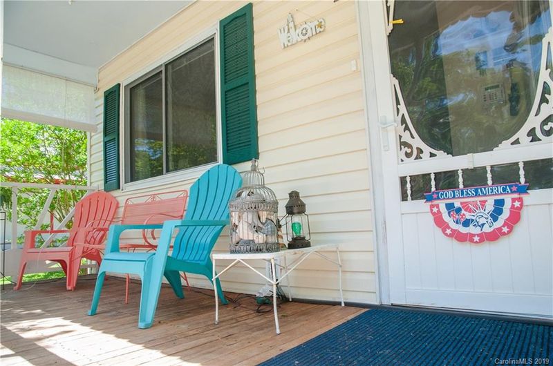 3901 Lake Rd, Charlotte, NC 28269