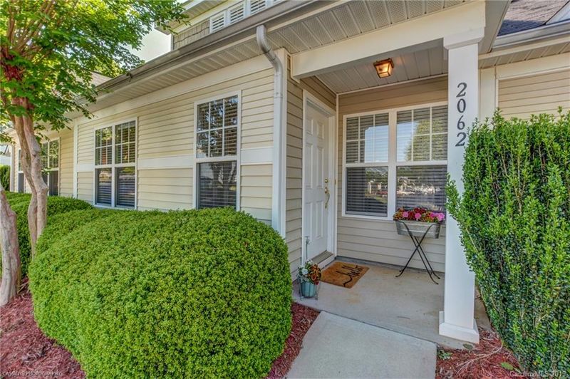 2062 Shady Pond Dr #162, Clover, SC 29710