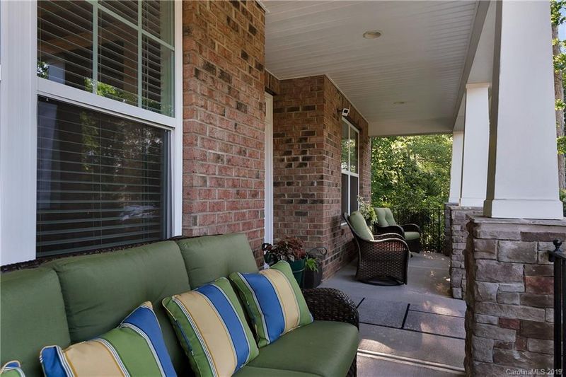 1100 Brough Hall Dr, Waxhaw, NC 28173