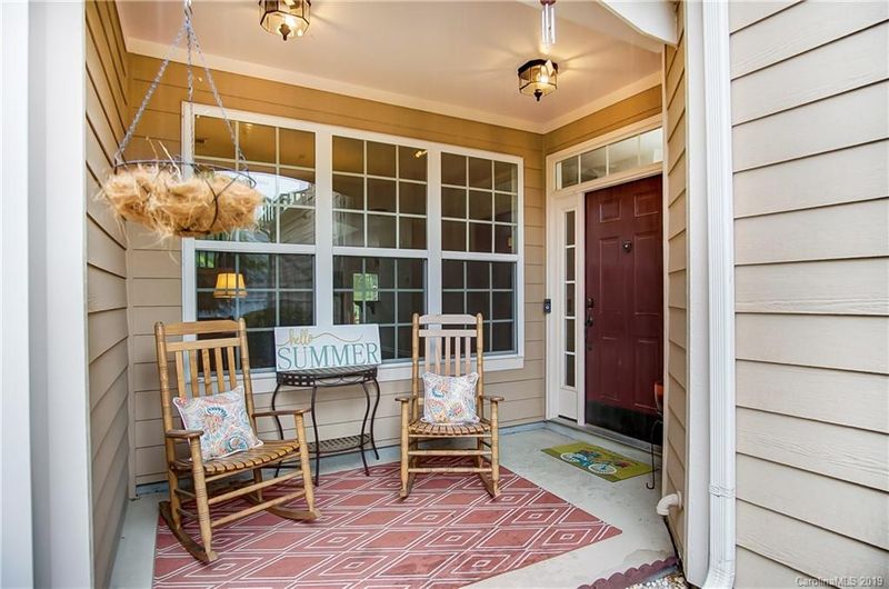 1057 Silver Gull Dr, Tega Cay, SC 29708