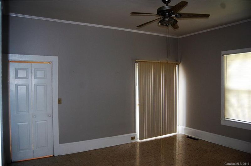 1015 Valley St, Kannapolis, NC 28081