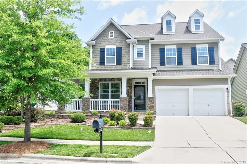 17225 Lake Path Dr, Cornelius, NC 28031