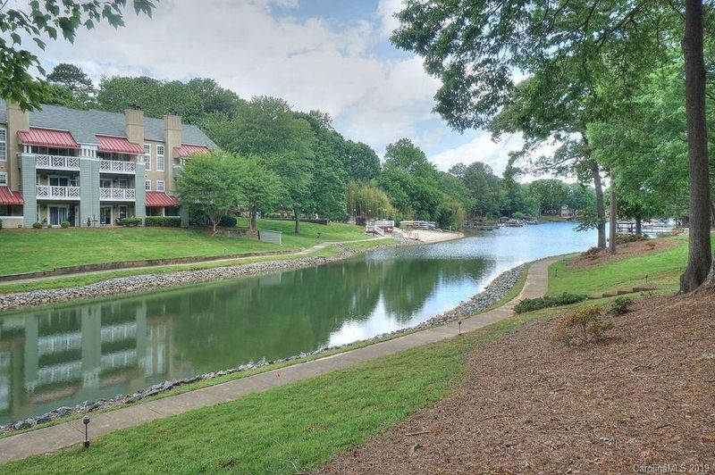 20101 Henderson Rd #F, Cornelius, NC 28031
