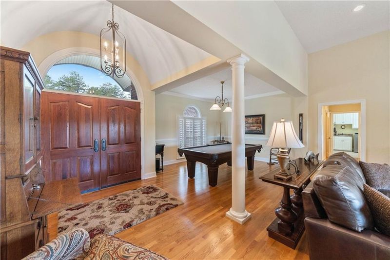 3775 Pinecrest Dr NE, Hickory, NC 28601