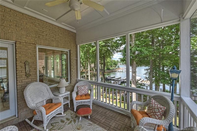 18817 Coveside Ln, Cornelius, NC 28031