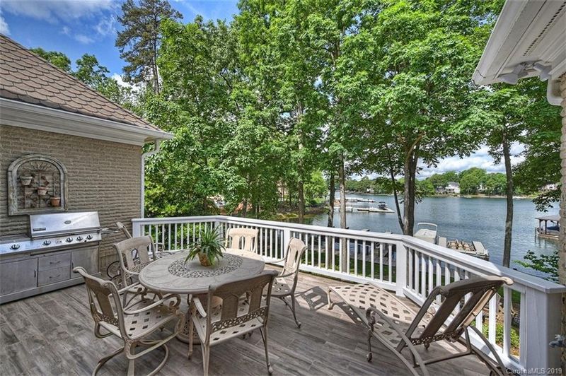18817 Coveside Ln, Cornelius, NC 28031