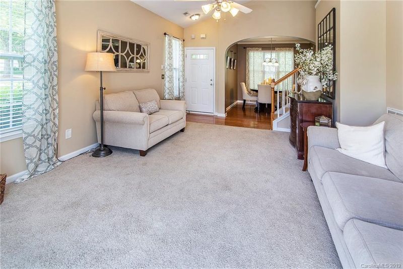 1124 Hammond Dr, Stallings, NC 28104