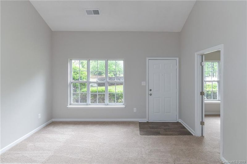 7662 Petrea Ln, Charlotte, NC 28227