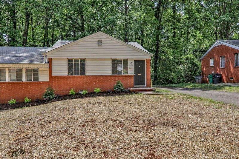 3017 Minnesota Rd, Charlotte, NC 28208