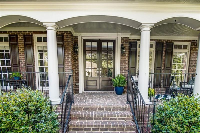 1034 Westbury Dr, Matthews, NC 28104