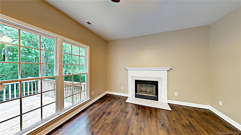 1809 Gatebrook Ct, Matthews, NC 28105
