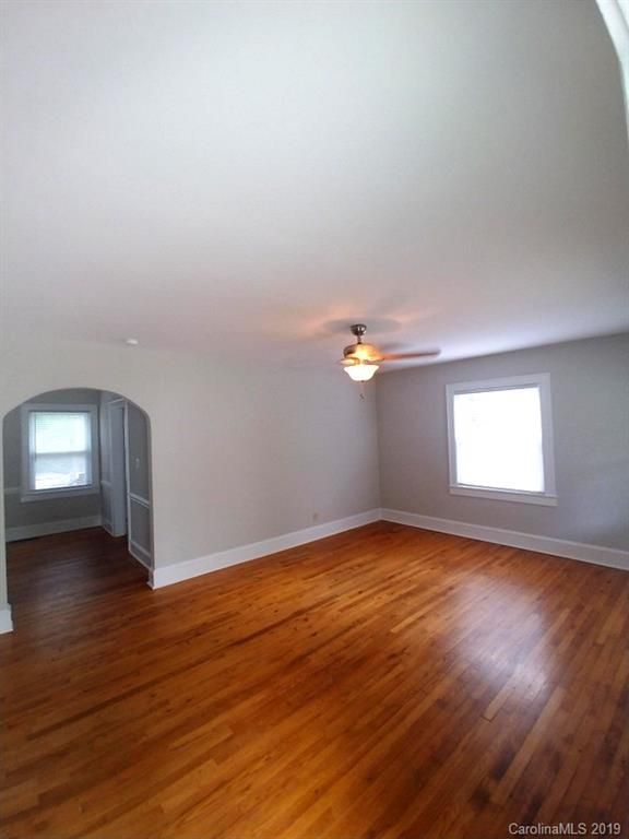 623 Robertson Ave, Charlotte, NC 28208