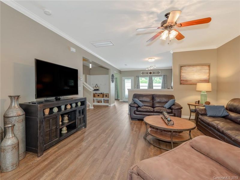 385 Battery Cir, Lake Wylie, SC 29710