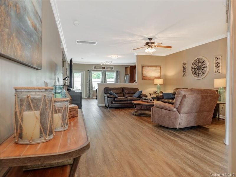 385 Battery Cir, Lake Wylie, SC 29710