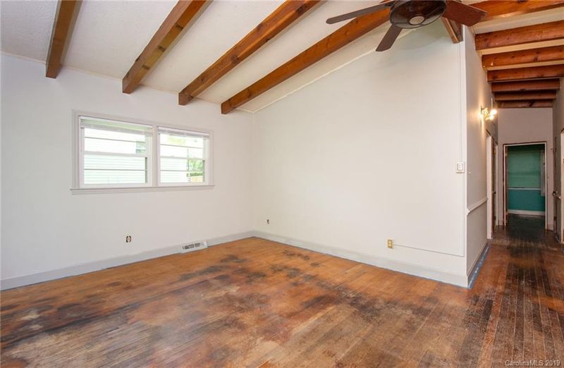 1438 Tarrington Ave, Charlotte, NC 28205