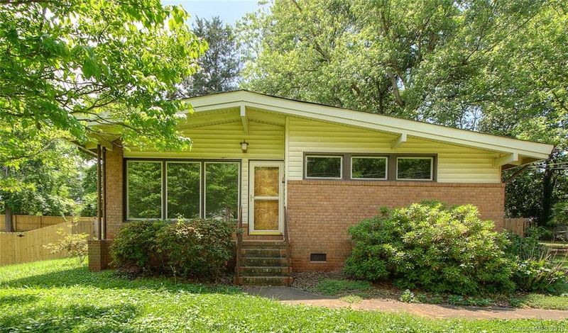 1438 Tarrington Ave, Charlotte, NC 28205