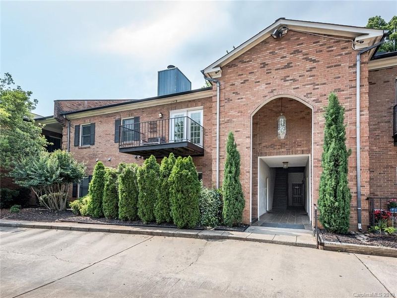 1014 Queens Rd #B, Charlotte, NC 28207