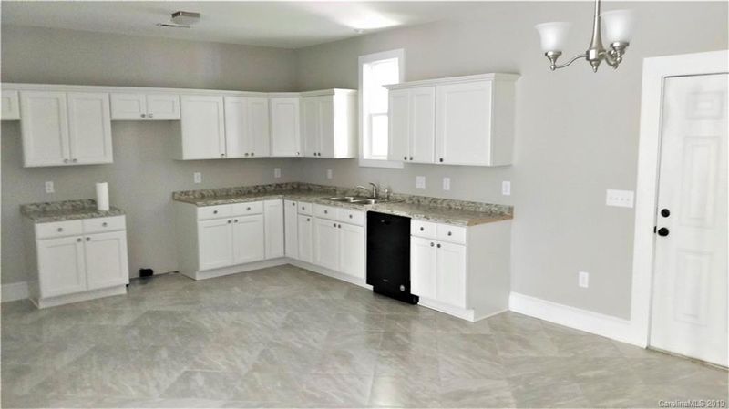 7603 Hollywood St #D-2, Charlotte, NC 28269