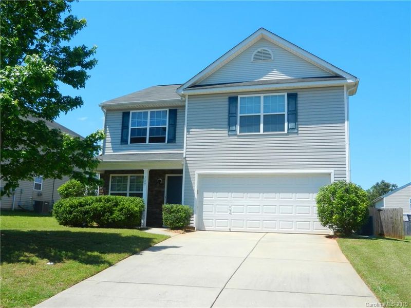 709 Overlook Rd, Lowell, NC 28098