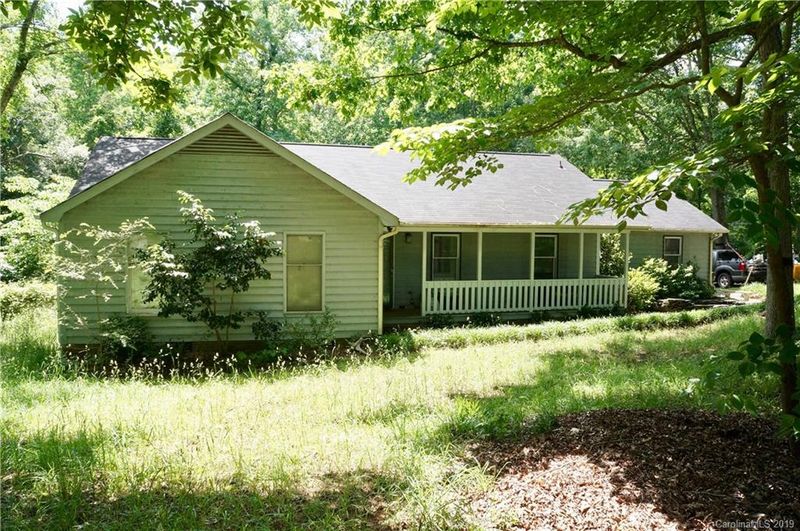 10501 Meadow Hollow Dr, Mint Hill, NC 28227