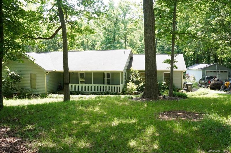10501 Meadow Hollow Dr, Mint Hill, NC 28227