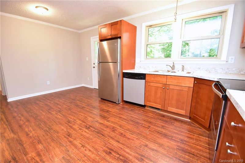 210 Eric Ct, Gastonia, NC 28052