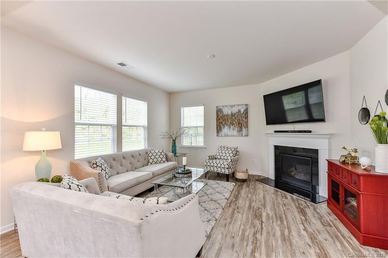 1663 Sassafras Ct, Fort Mill, SC 29715