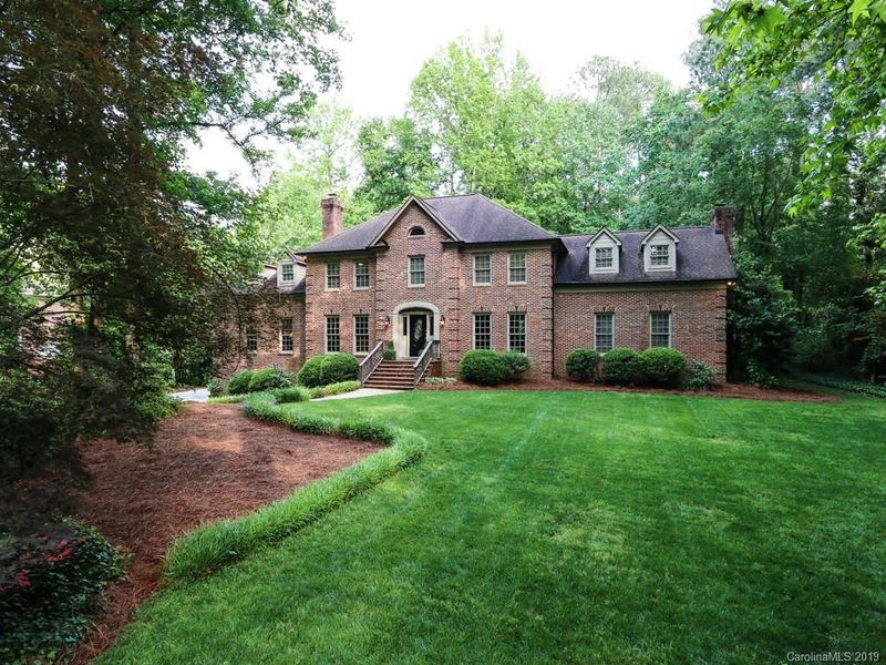 3301 Michelle Dr, Matthews, NC 28104
