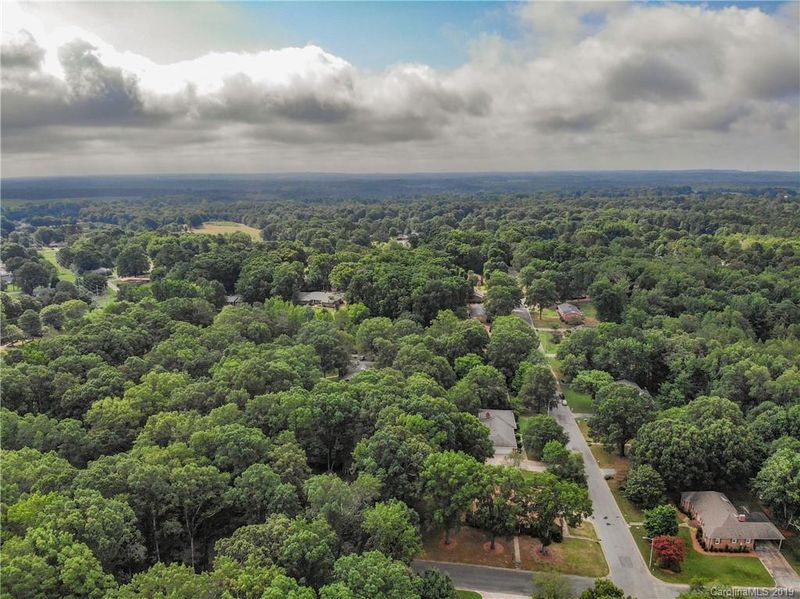 1005 Oak Hill Dr, Monroe, NC 28112