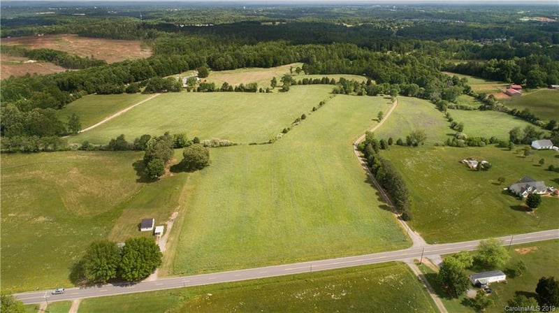 164 Nugget Ln, Troutman, NC 28166