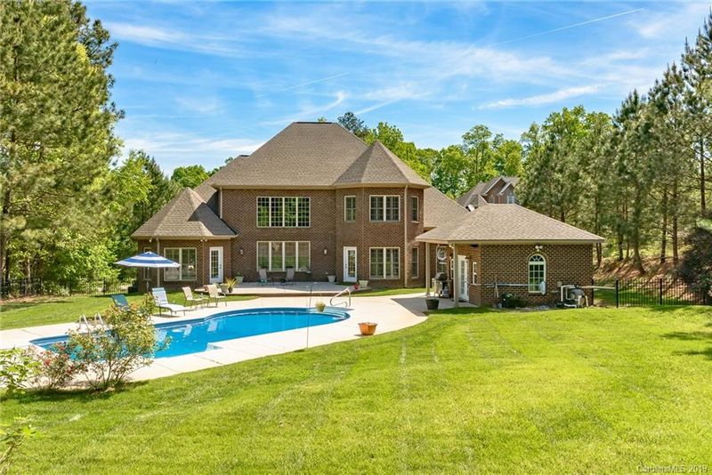 1050 Rolling Park Ln, Fort Mill, SC 29715