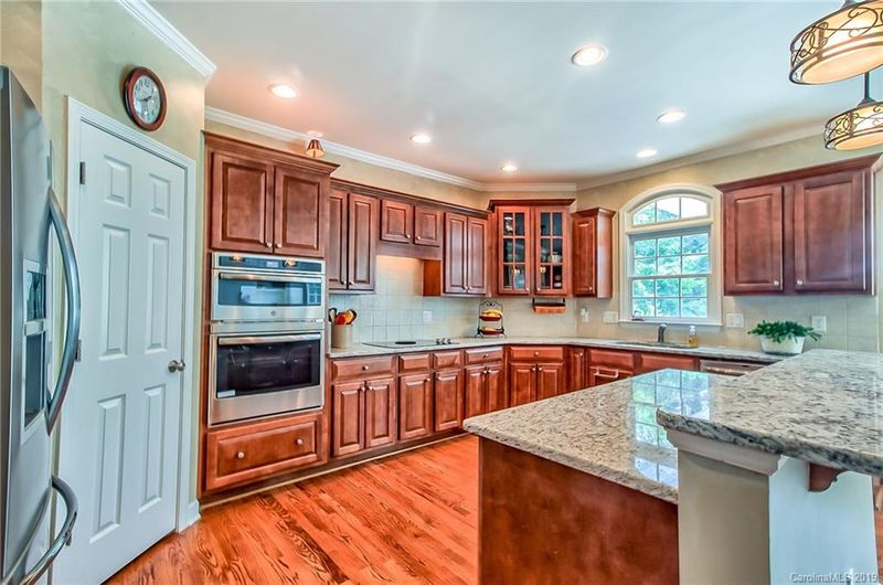 3066 Marblebrook Dr, Matthews, NC 28105