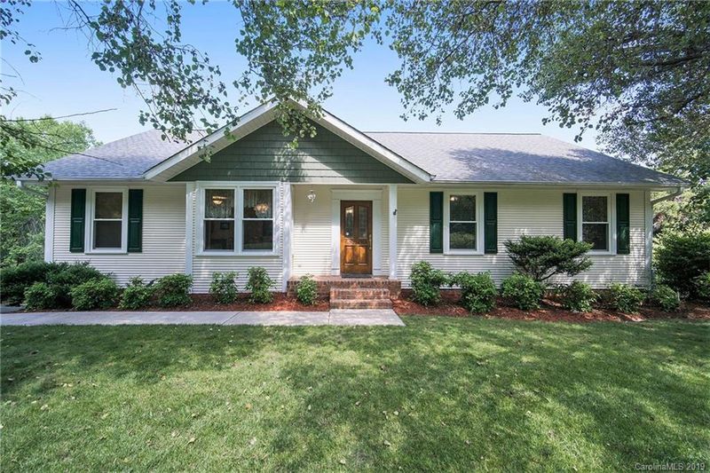 3825 Hempstead Ct, Concord, NC 28025