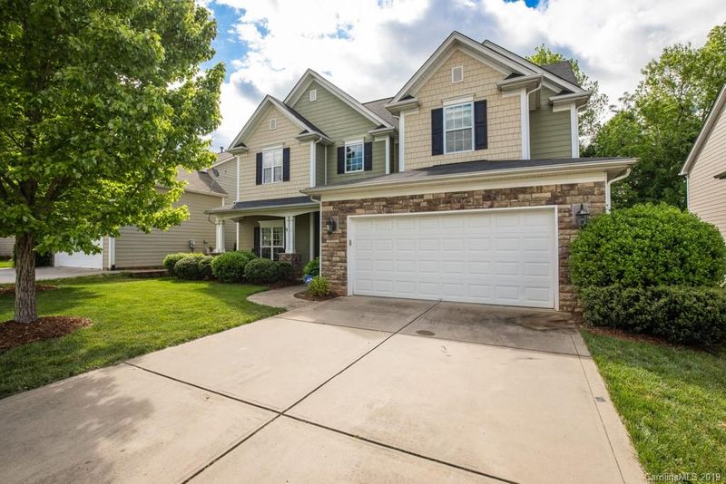 10166 Falling Leaf Dr, Concord, NC 28027