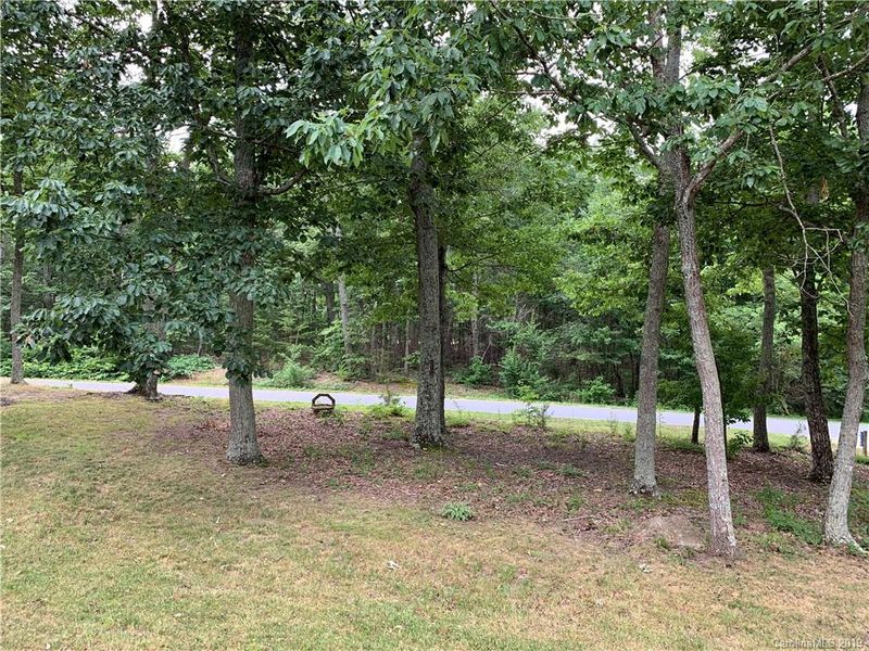 2889 Heathwood Dr, Maiden, NC 28650
