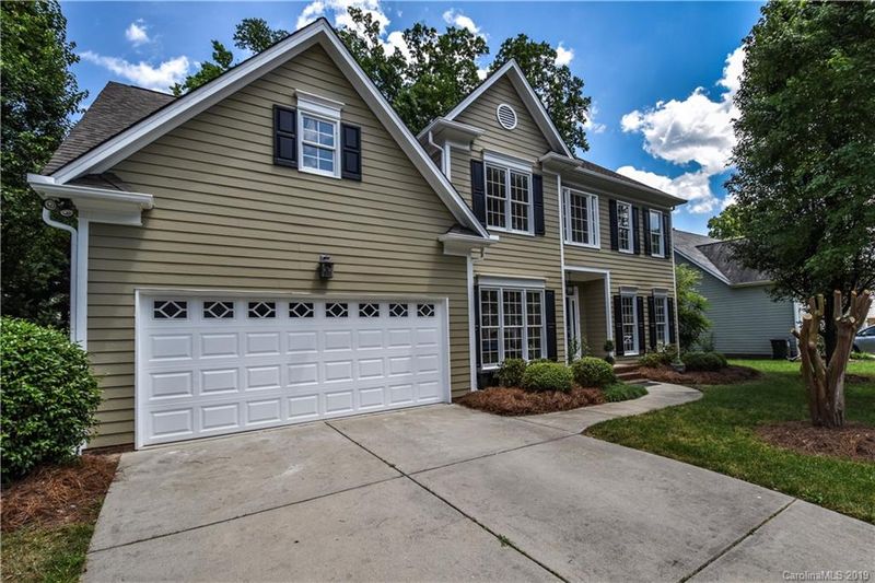 8424 Forest Shadow Cir, Cornelius, NC 28031