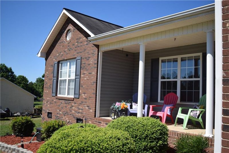4854 Gateway Dr, Claremont, NC 28610