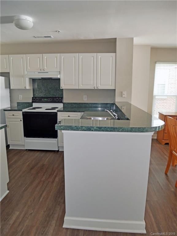 920 Jetton St #38, Davidson, NC 28036