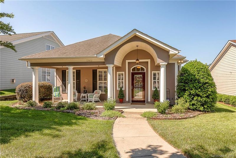 12410 Chancery Ln, Pineville, NC 28134