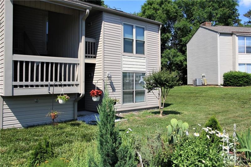 11032 Cedar View Rd, Charlotte, NC 28226