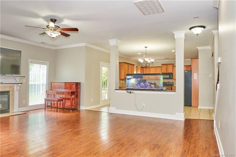 14935 Shingle Oak Rd, Mint Hill, NC 28227
