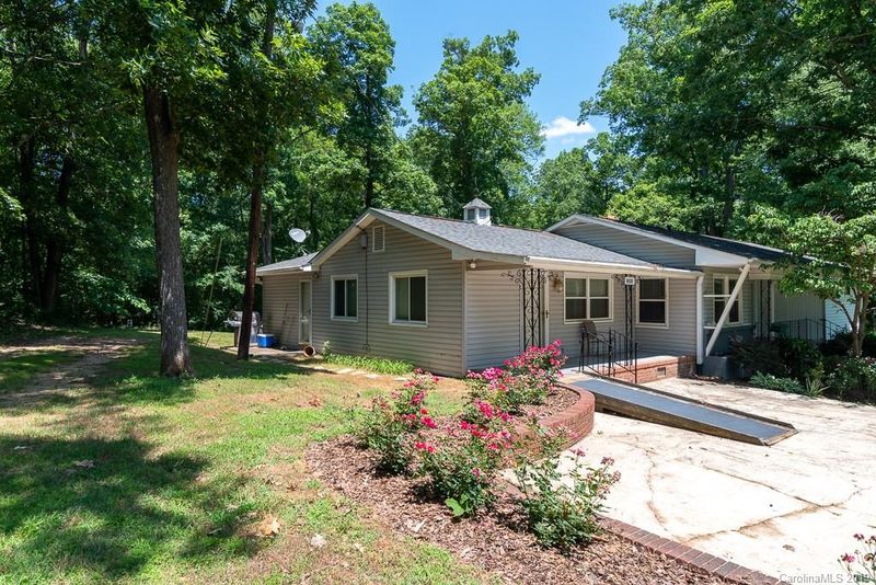 8232 Old Plank Rd, Charlotte, NC 28216