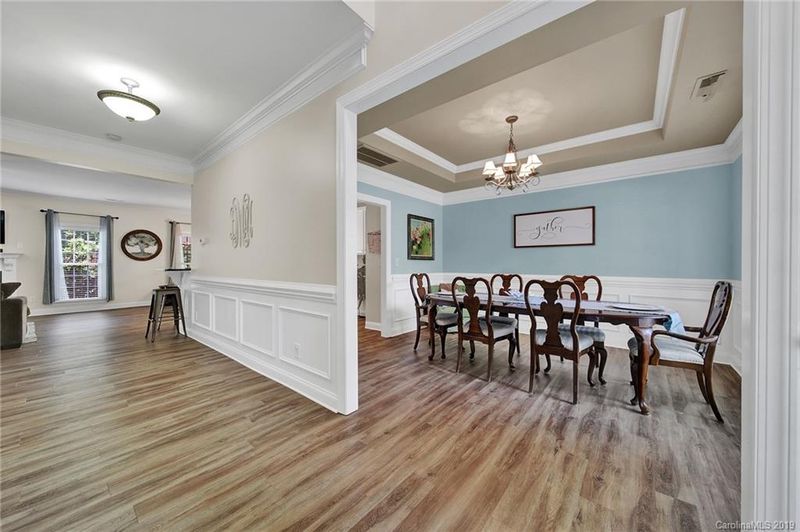 11902 Connie Ct, Matthews, NC 28105