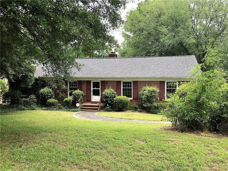 1237 Brockton Ln, Charlotte, NC 28226