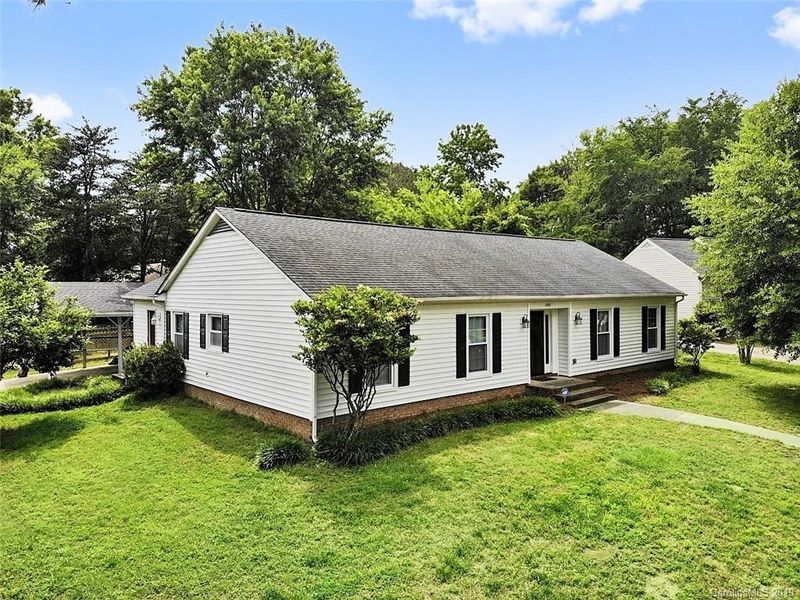 11410 April Day Ln, Charlotte, NC 28226