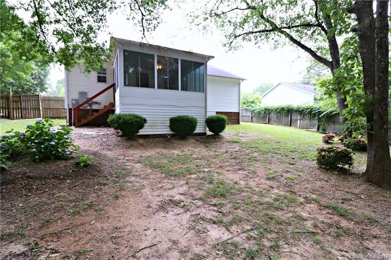 908 Hoke St, Kannapolis, NC 28081