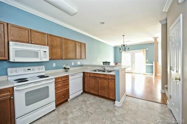 352 Valley Brook Ln, Concord, NC 28025