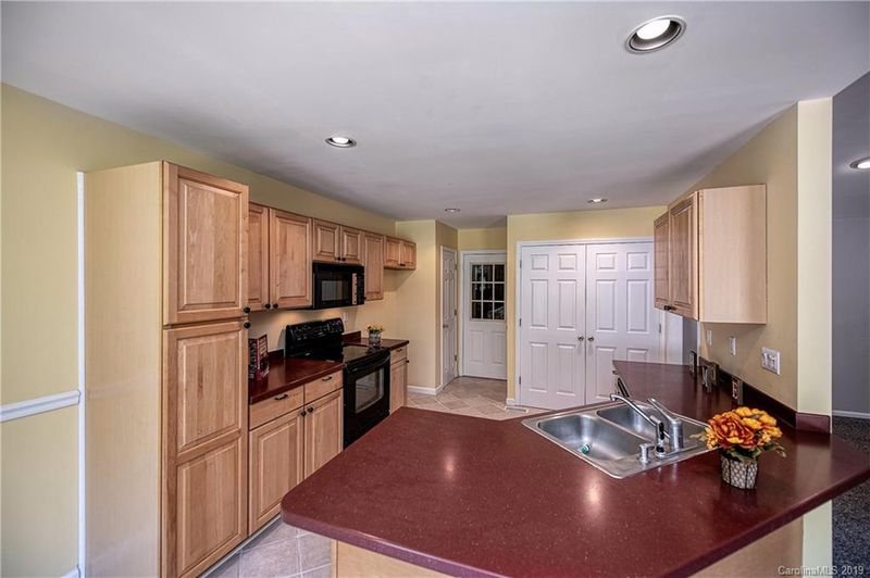 3071 Clover Cir, York, SC 29745
