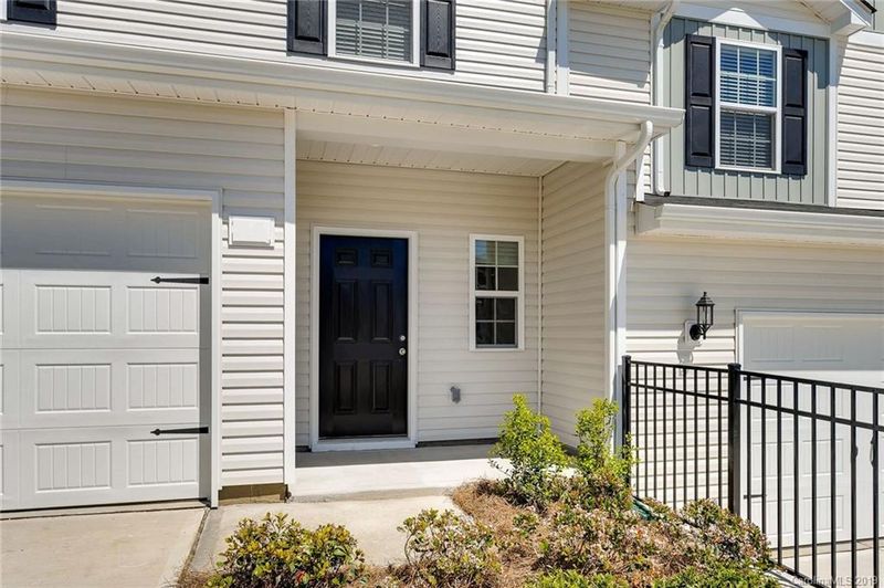 3916 Rosfield Dr, Charlotte, NC 28214